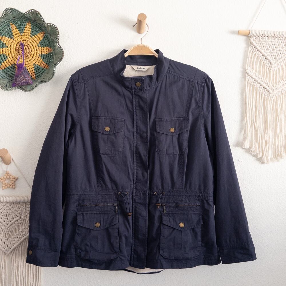 L.L. Bean Navy Fisherman's Field Chore Barn Lined Coat Size Petite Large